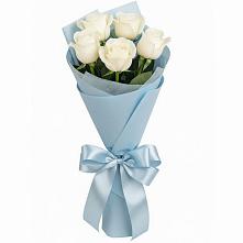 Букет 5 Белых роз Проуд в Старомышастовской