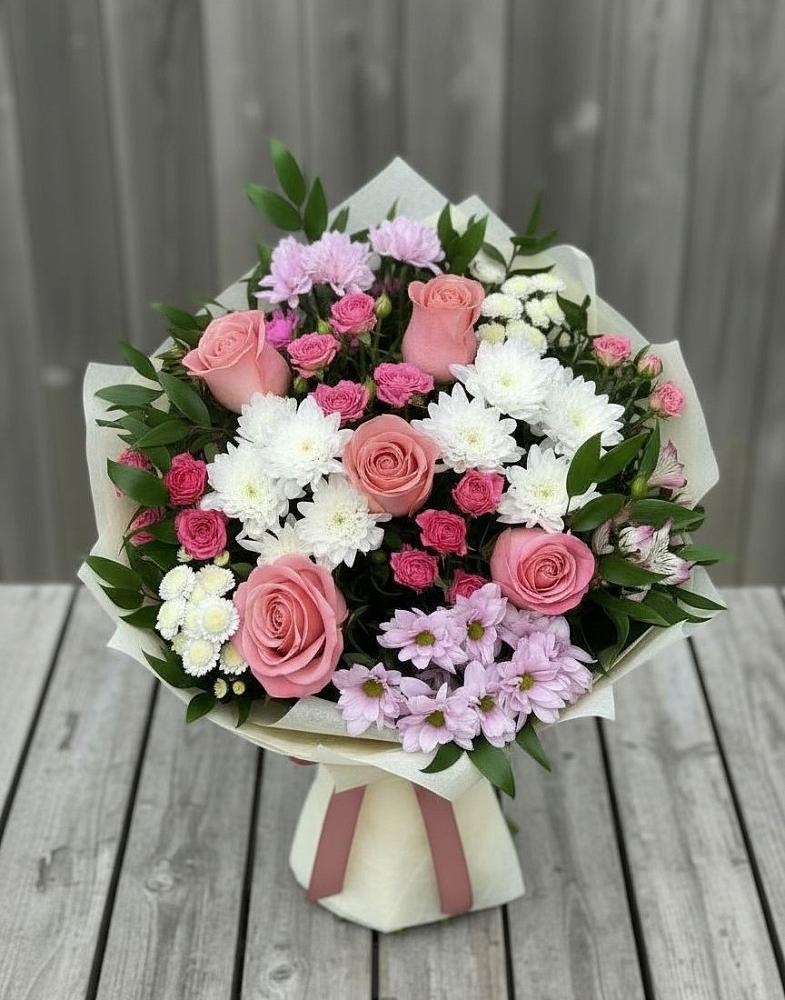 Букет цветов из: Альстромерии, Гвоздики, Розы и Хризантемы в Старомышастовской