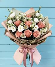 Букет цветов из:  Розы, Альстромерии и Лизиантусы в Старомышастовской