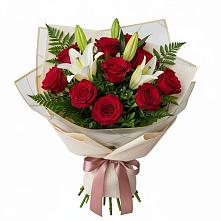 Букет цветов из:  Лилии и Розы в Старомышастовской
