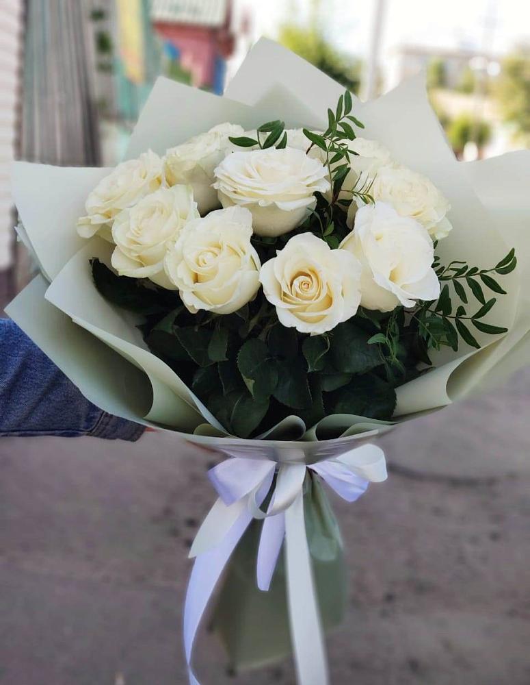 Букет Белые розы Проуд в Старомышастовской