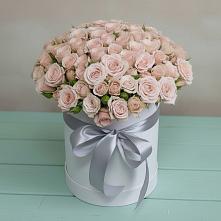 Цветочная композиция из Розы в шляпной коробке в Старомышастовской