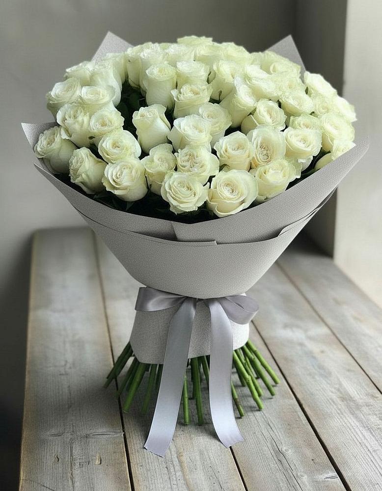 Букет 35 Белых роз в Старомышастовской