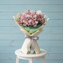 Букет цветов из:  Орхидеи и Розы в Старомышастовской