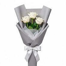 Букет 3 белые розы в Старомышастовской