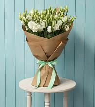 Букет цветов из:  Лизиантусы в Старомышастовской