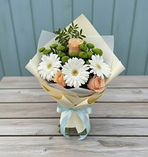 Букет цветов из:  Герберы, Розы и Хризантемы в Старомышастовской