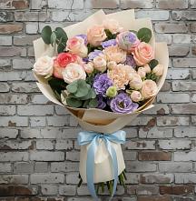Букет цветов из:  Розы, Лизиантусы и Гвоздики в Старомышастовской